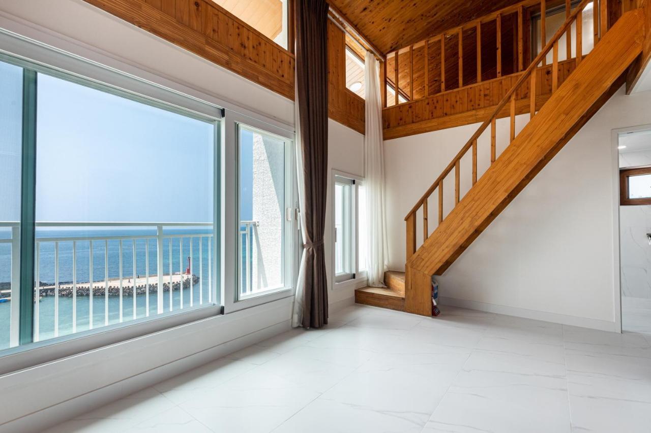 Aewol Oceanstay Jeju Exterior foto
