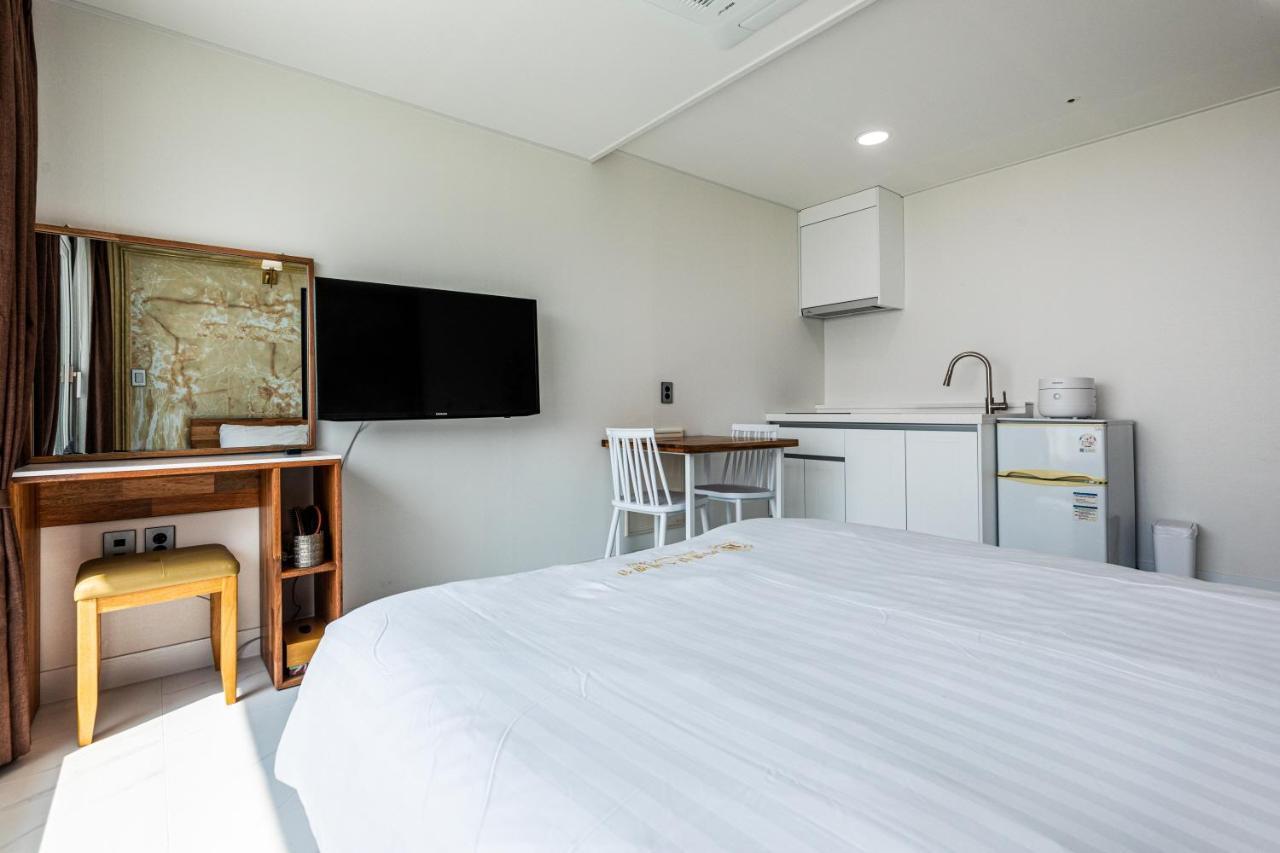 Aewol Oceanstay Jeju Exterior foto