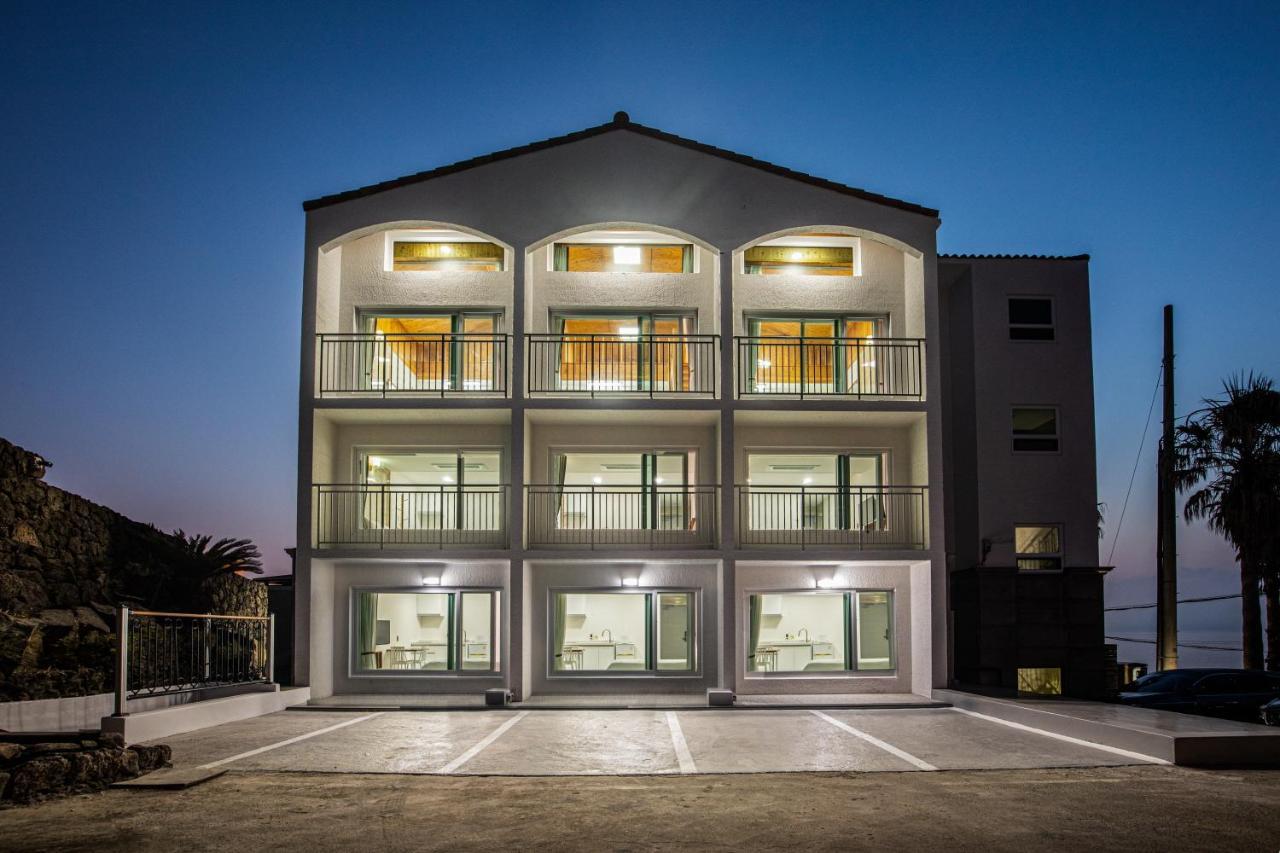 Aewol Oceanstay Jeju Exterior foto